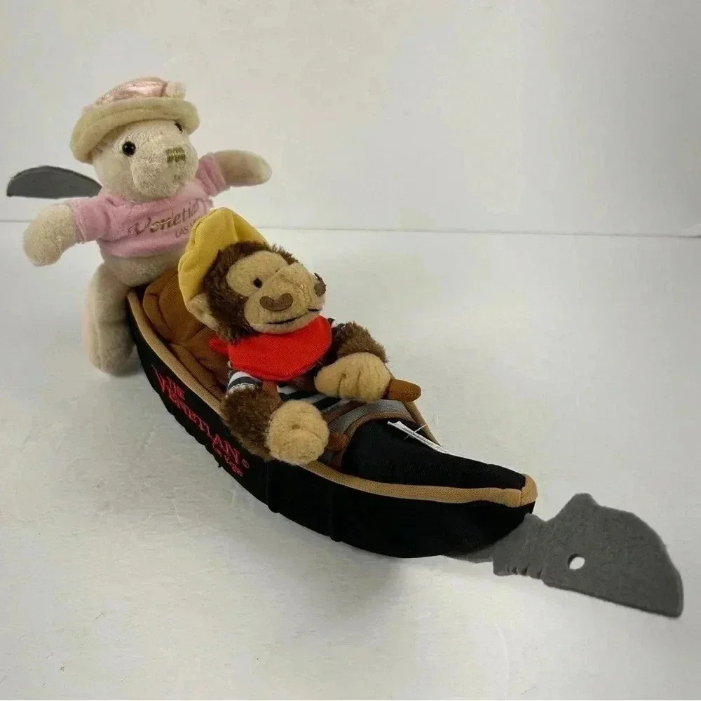 the VENETIAN las vegas  plush boat NWT